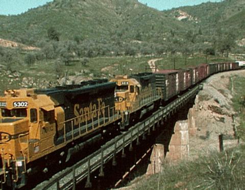 D-144: Tehachapi—The SP and Santa Fe Era