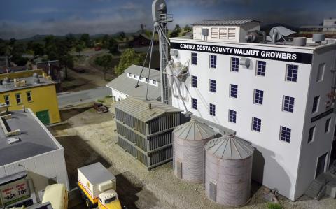 M-154: Building Better Model Railroads, Volume Two